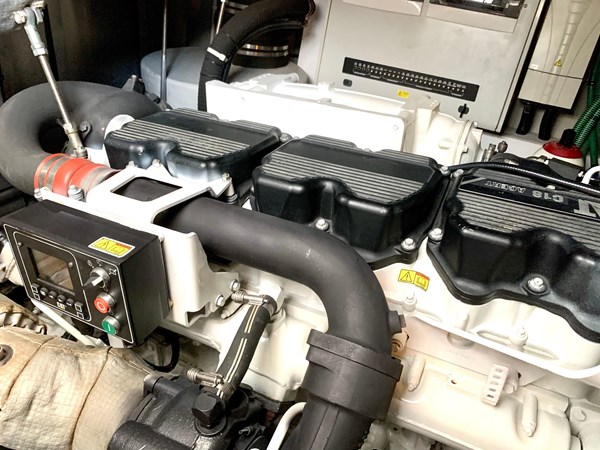 Photo of SUNSEEKER - 65'