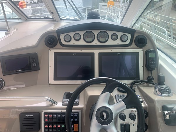 Photo of CRUISERS YACHTS - 42'