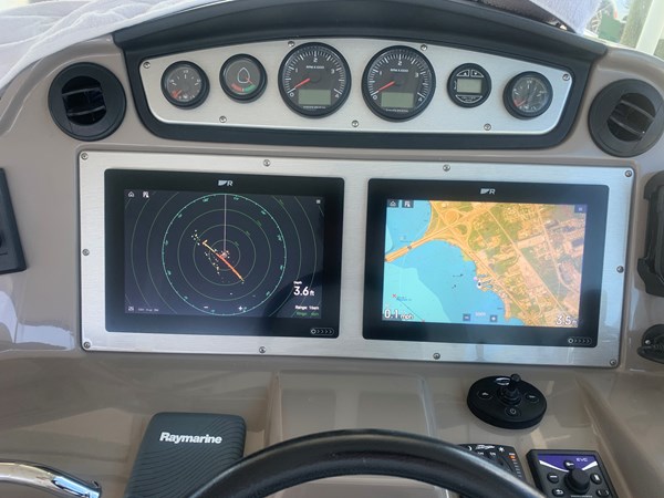 Photo of CRUISERS YACHTS - 42'