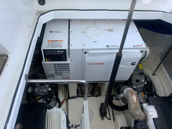 Photo of CRUISERS YACHTS - 42'