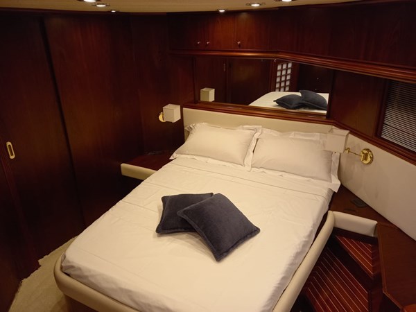 Photo of NAVALIA -- 61' 11