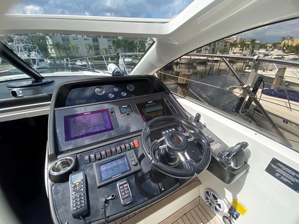 Photo of SUNSEEKER - 48'