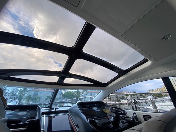 Photo of SUNSEEKER - 48'