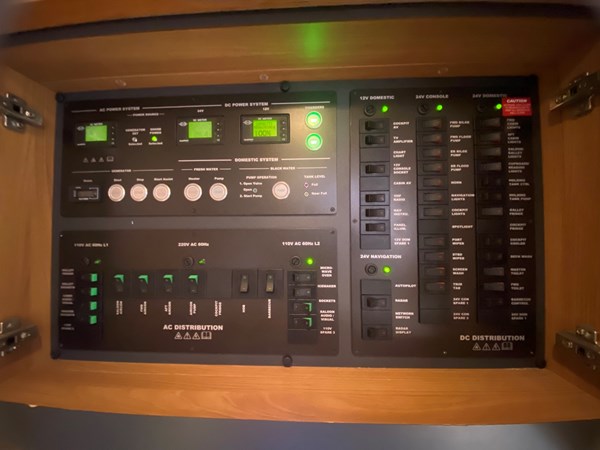 Photo of SUNSEEKER - 48'