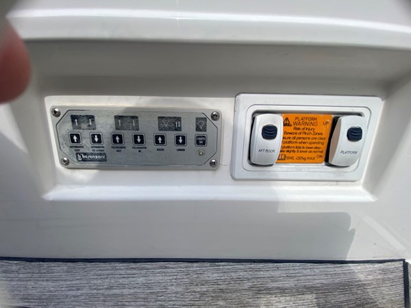 Photo of SUNSEEKER - 48'