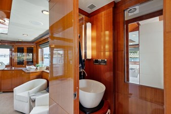 2009 OCEAN ALEXANDER 74 Flybridge - photo 5