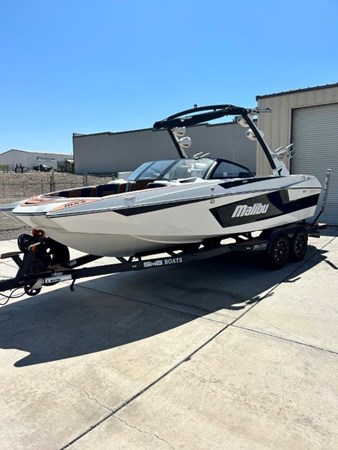 Photo of MALIBU - 23'