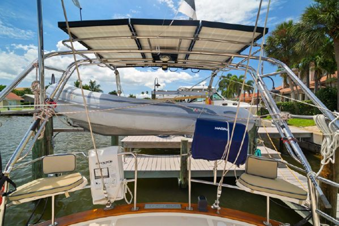 Photo of ISLAND PACKET YACHTS - 48' 9