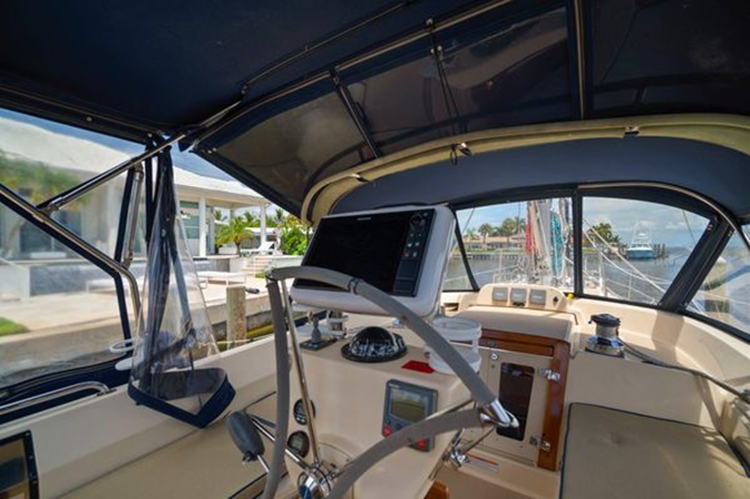 Photo of ISLAND PACKET YACHTS - 48' 9