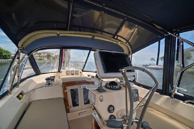 Photo of ISLAND PACKET YACHTS - 48' 9