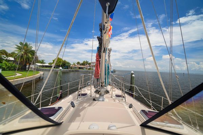 Photo of ISLAND PACKET YACHTS - 48' 9