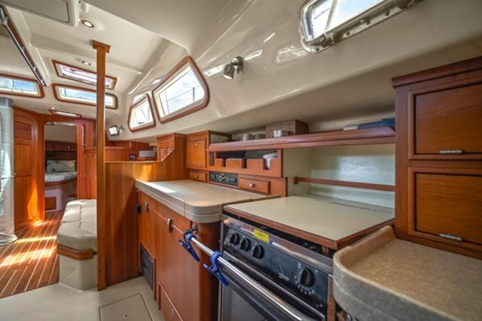 Photo of ISLAND PACKET YACHTS - 48' 9