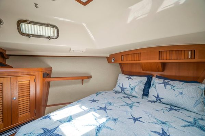 Photo of ISLAND PACKET YACHTS - 48' 9