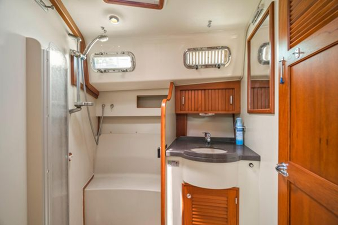 Photo of ISLAND PACKET YACHTS - 48' 9