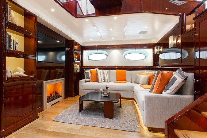 Photo of SES CUSTOM GRACE III 128'