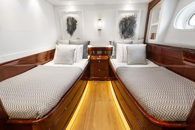 Photo of SES CUSTOM GRACE III 128'