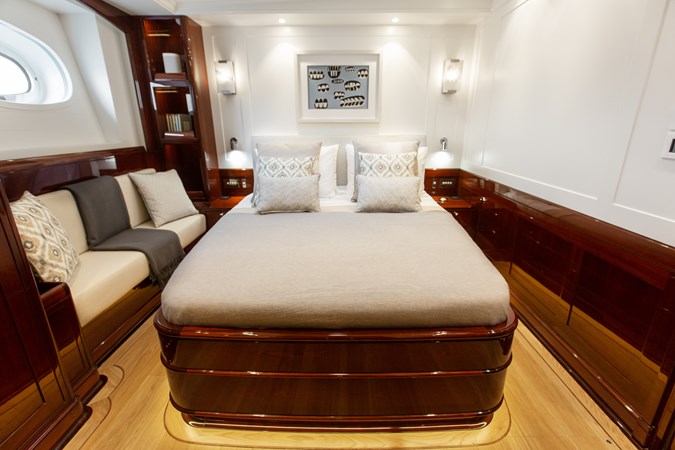 Photo of SES CUSTOM GRACE III 128'