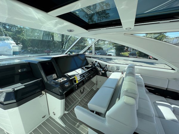 Photo of FORMULA Formula 430 43'