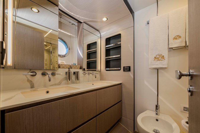 Photo of AZIMUT YACHTS CELEBRATE LIFE 74' 4