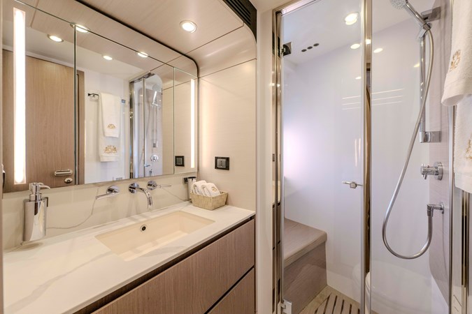 Photo of AZIMUT YACHTS CELEBRATE LIFE 74' 4