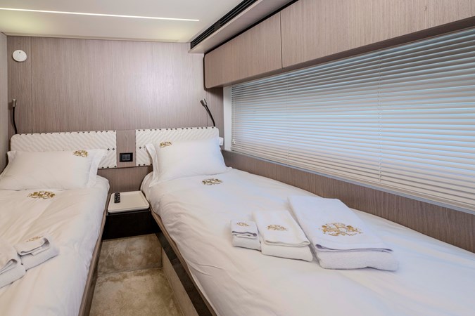 Photo of AZIMUT YACHTS CELEBRATE LIFE 74' 4