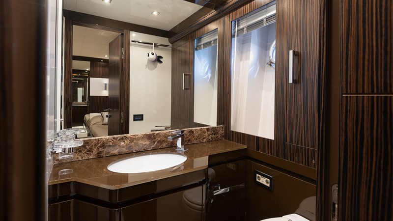 780S 2011 78' 9" DOMINATOR