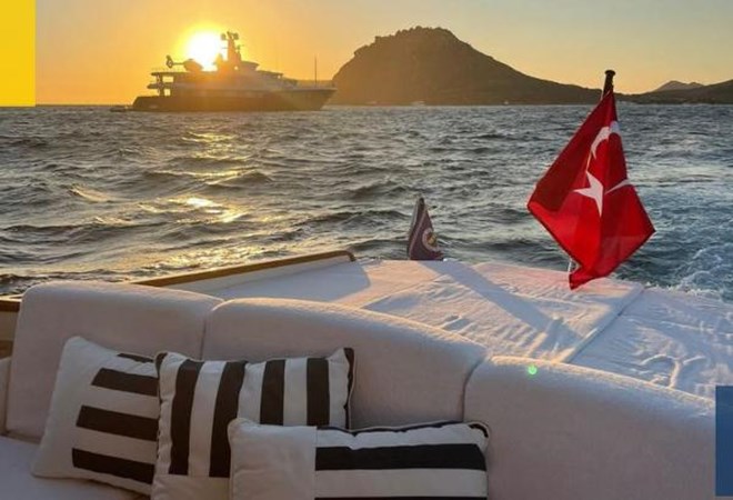 Photo of DERELI C Waves 43'