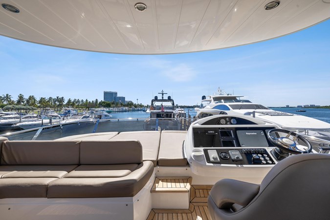 Photo of SUNSEEKER - 73'
