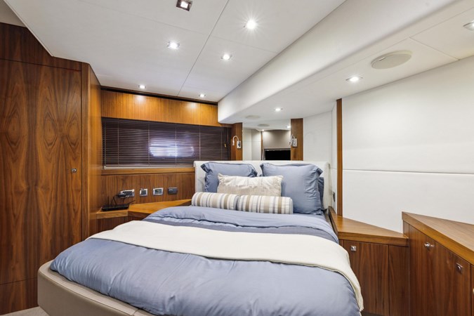 Photo of SUNSEEKER - 73'