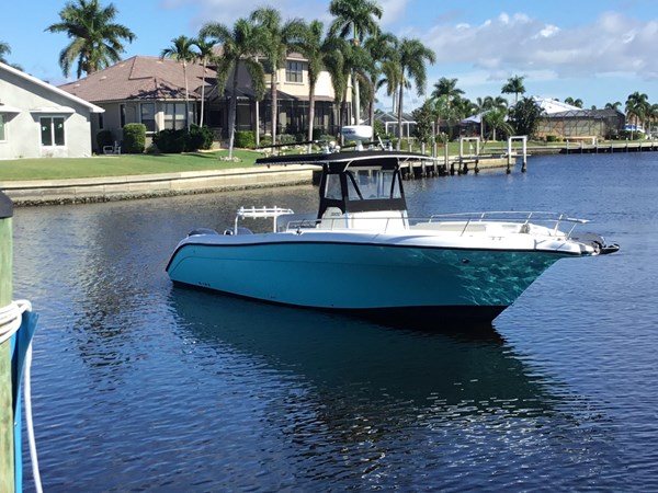 Photo of CENTURY BOATS . 32'