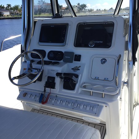 Photo of CENTURY BOATS . 32'