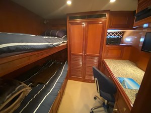 2005 OFFSHORE YACHTS Motoryacht - photo 19