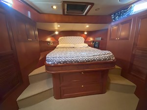2005 OFFSHORE YACHTS Motoryacht - photo 17