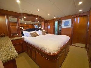 2005 OFFSHORE YACHTS Motoryacht - photo 15