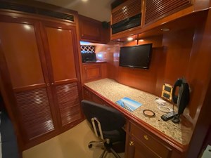 2005 OFFSHORE YACHTS Motoryacht - photo 20