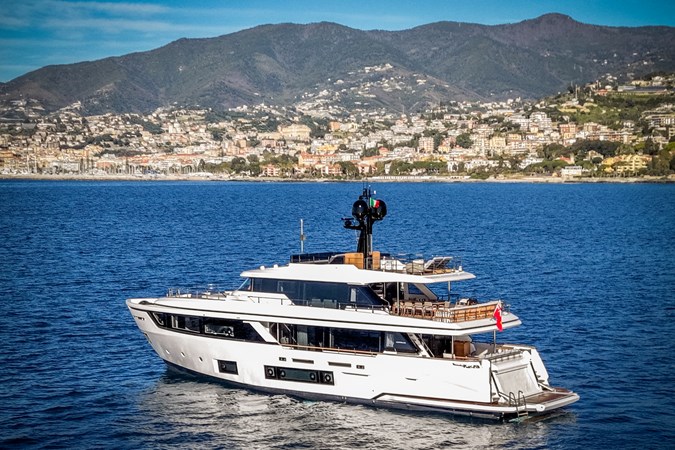 2023 CUSTOM LINE Navetta 30