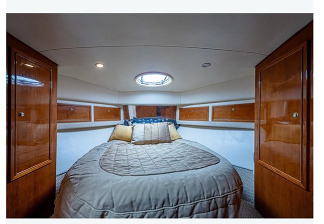 Photo of RIVIERA AUSTRALIA - 42'