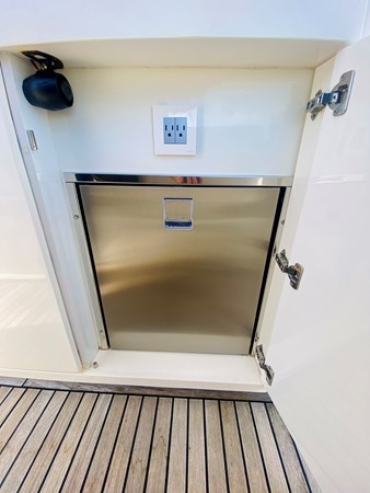 Photo of ASTONDOA - 37'