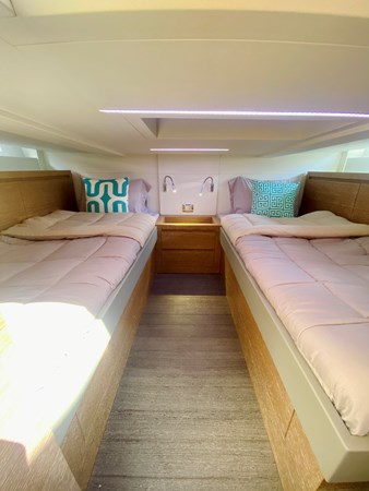 Photo of ASTONDOA - 37'