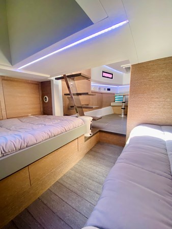 Photo of ASTONDOA - 37'