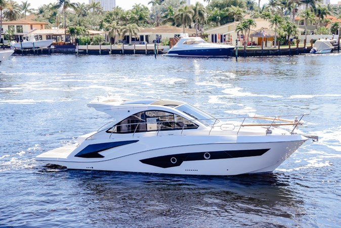 Romaniac-blue-oceans-yachting-listing-brokerage (80)