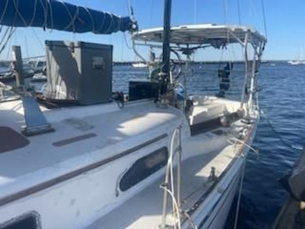 Photo of ALLIED 1981 Allied Mistress Mk III  40'