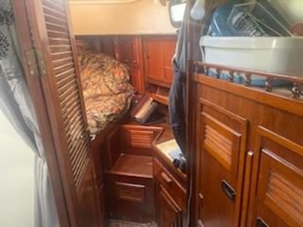 Photo of ALLIED 1981 Allied Mistress Mk III  40'