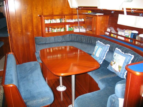 Photo of BENETEAU 2000 Beneteau Oceanis 461 46'