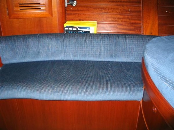 Photo of BENETEAU 2000 Beneteau Oceanis 461 46'