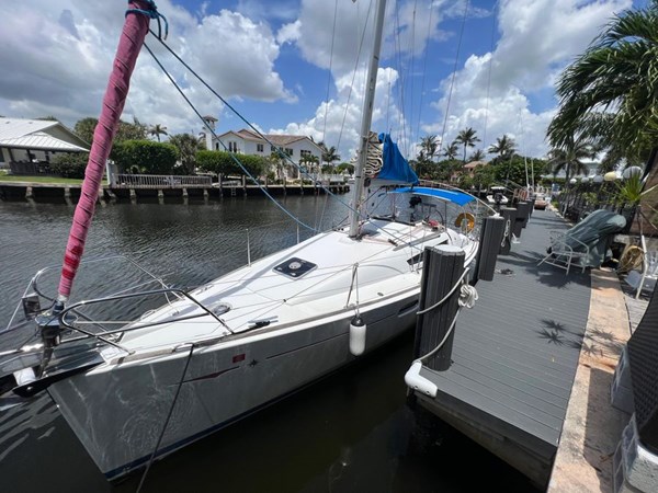 Photo of JEANNEAU 2008 Jeanneau Sun Odyssey 36i 36'