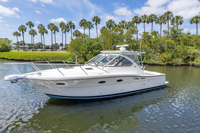 Photo of TIARA YACHTS - 32'