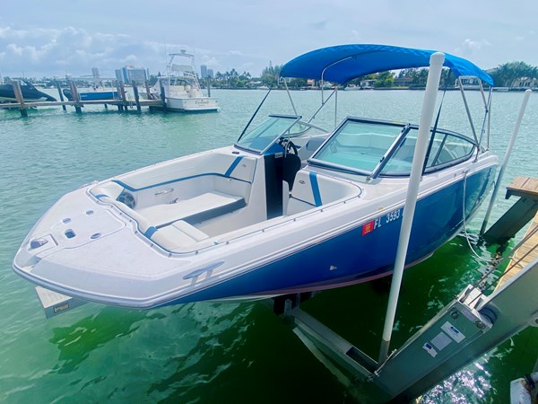 Photo of REGAL - 22'