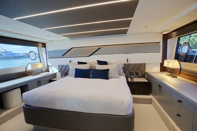 Photo of SUNSEEKER - 74'