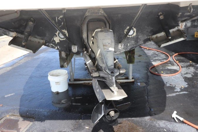 Photo of STINGRAY - 23' 6